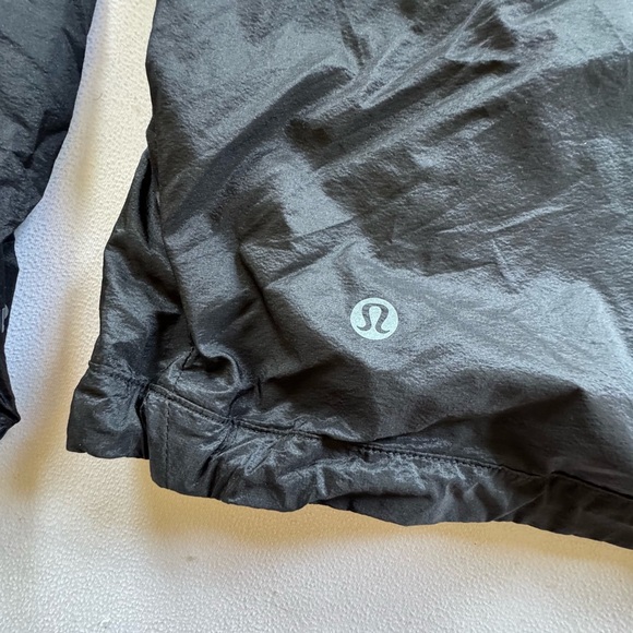 Lululemon Women’s Full Zip Jacket Black Mesh Running Lightweight S/M NWOT - Picture 5 of 6